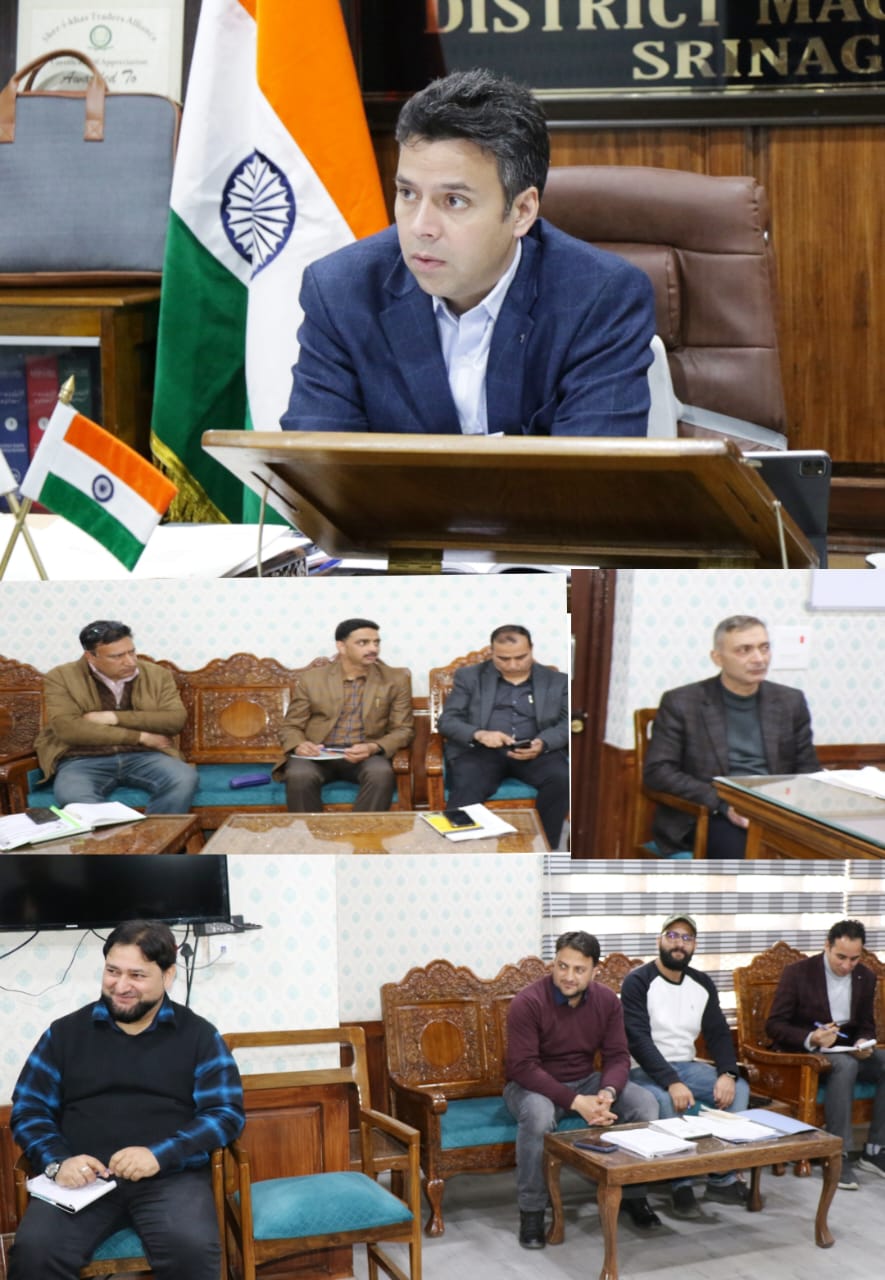 'DEO Srinagar holds meeting with AROs, Nodal Officers'